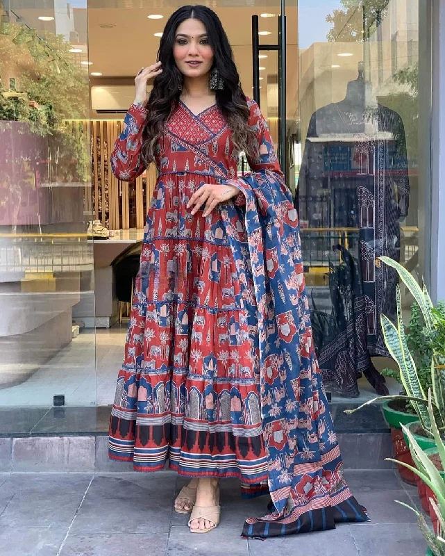 Women V Neck Printed Work Cotton Fabric Kurta Pant With Dupatta Set - Taantav Cozy Knit Pants