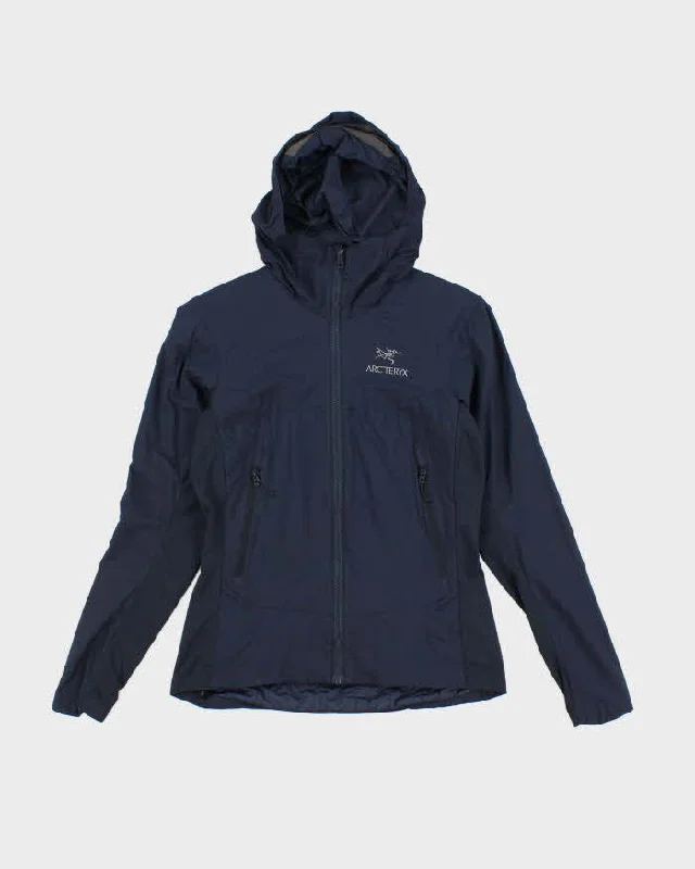 Woman's Navy Arc-Teryx Light Weight Hooded Jacket - XS Ribbed Jacket Pleated Jacket Ruffled Jacket Woman's Navy Arc-Teryx Light Weight Hooded Jacket - XS Ribbed Jacket Pleated Jacket Ruffled Jacket