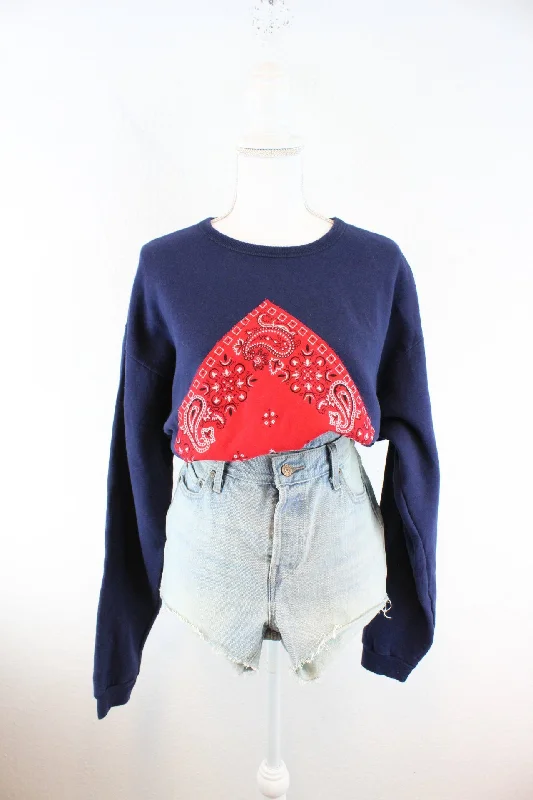 Vintage Red Bandana Sweatshirt (L) Hoodie with Full-Zip Functional Layering