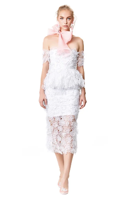 3D Flower Embellished High Waisted Skirt ruffled skirt detail