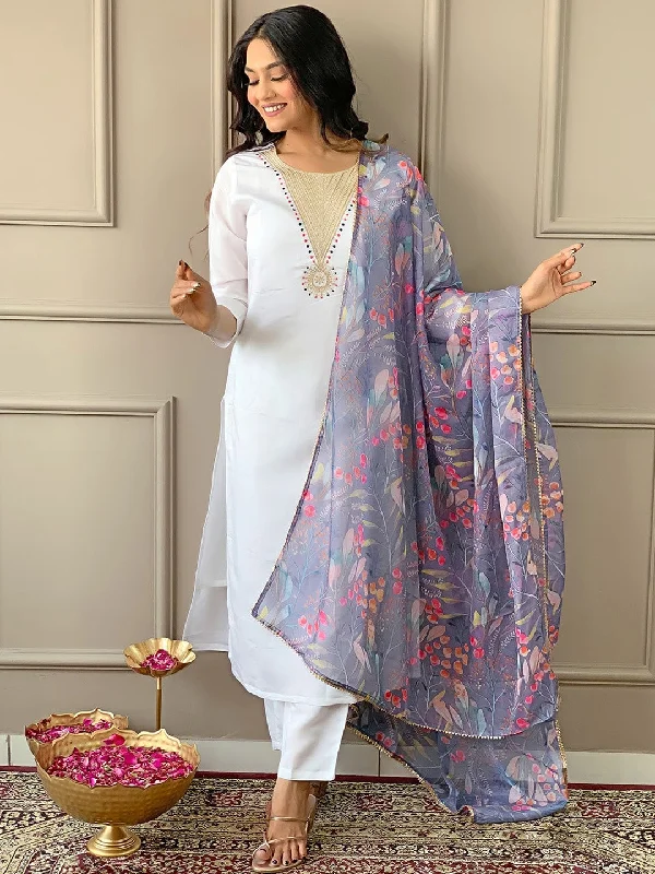Women Round Neck Embroidery Rayon Blend Fabric Kurta & Pant With Dupatta Set - Taantav Fashionable Track Pants