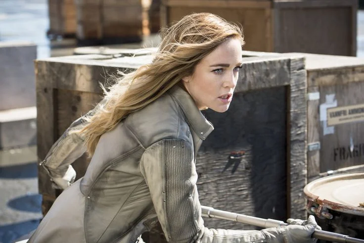 Legends Of Tomorrow S01Ep16 Sara Lance Trench Coat