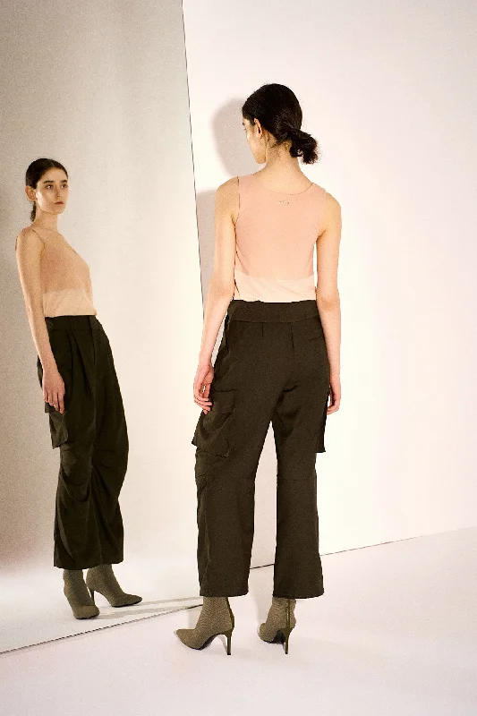 Billie Water- & Wind-Resistant Parachute Pants in Recycled Fabric