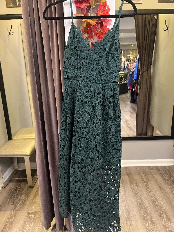 ASTR Lace Overlay Dress (Size Medium)