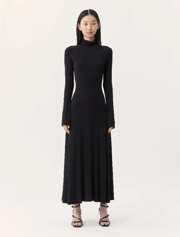 Brechen Dress in Black
