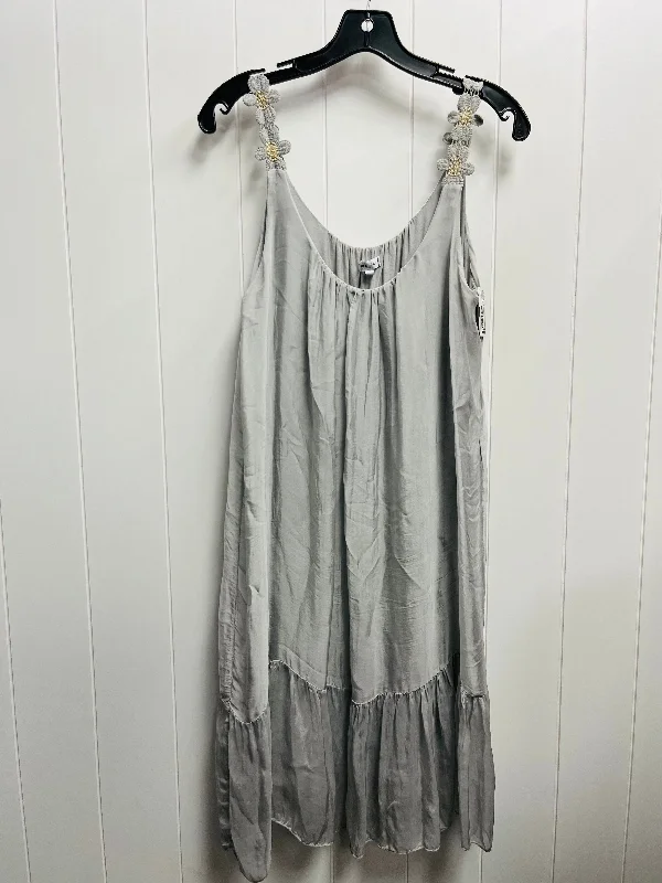 Dress Casual Short By TEMPO PARIS In Grey, Size: Xl