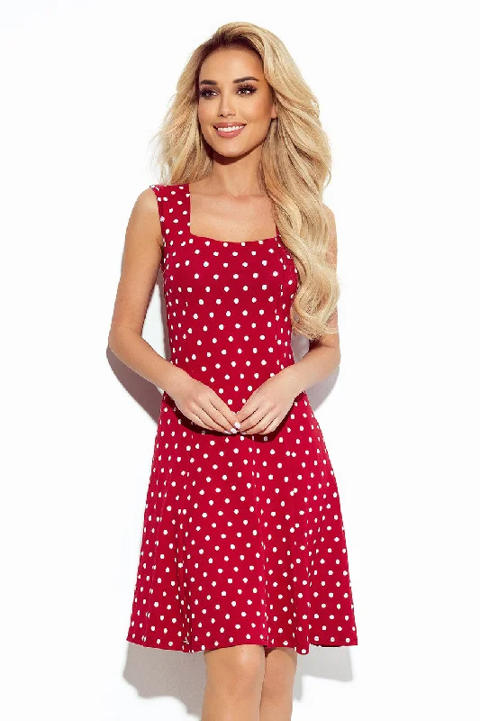 Numoco 241-2 STELLA Dress with a neckline - burgundy in polka dots