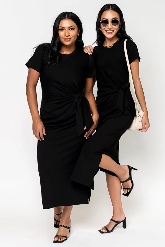 Mila Dress in Black